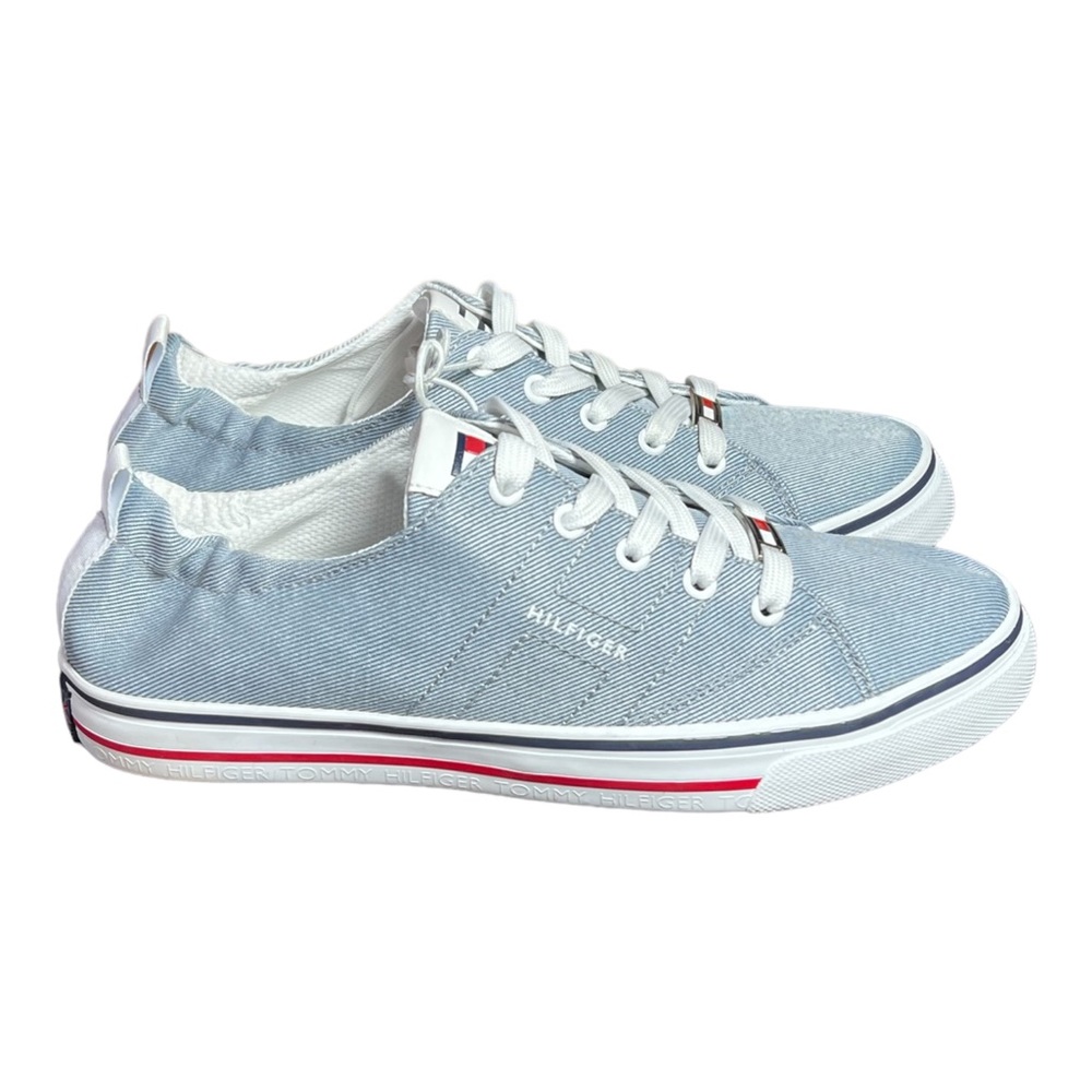 NEW TOMMY HILFIGER Women’s Lace-up Jean Pattern Lightweight Shoes size 7